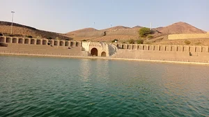 سی و سه پل مینی ورلد