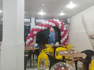 بستنی فروشی آیس لند