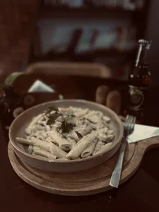 کافه رستوران مذهبی گوهرشاد 4