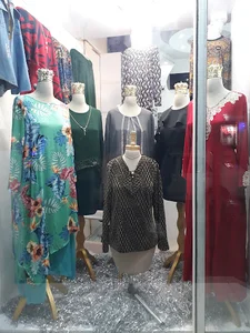 پوشاک ژیوار