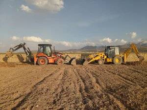 بیل مکانیکی کشاورز