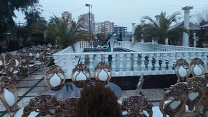 باغ تالار مجلل نگین سبز