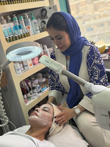 پاکسازی پوست انیس