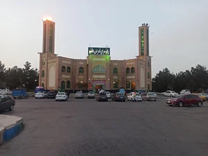 زائر سرای قمر بنی هاشم (ع) دامغان
