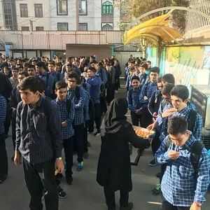 دبیرستان پسرانه شرافت