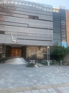 دکتر بهجت منشیان