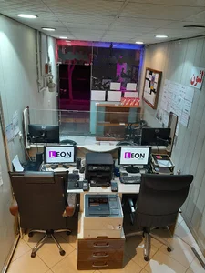 کافی نت لئون