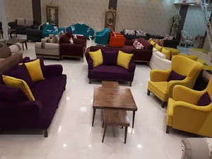 مبلمان تک اسپادانا