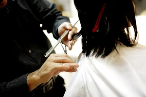 آرایشگاه زنانه تارا