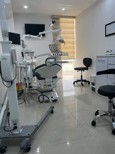 مطب دندانپزشکی دکتر ناهید سادات آزادی