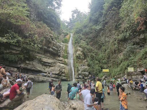 آبشار اصلی شیرآباد