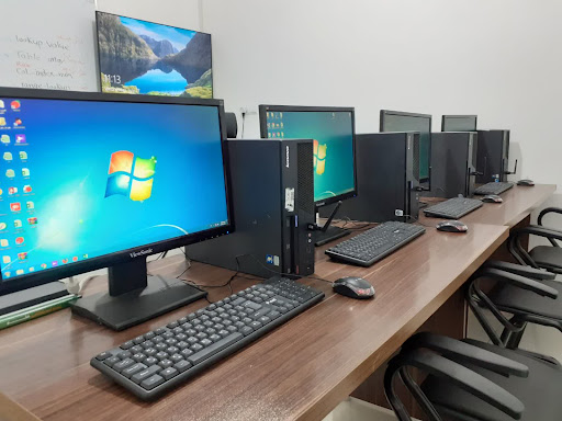 آموزشگاه حسابداری حسابداریم