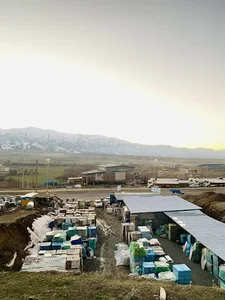 فروشگاه کاشی و سرامیک برادران اداک