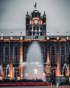 میدان ساعت