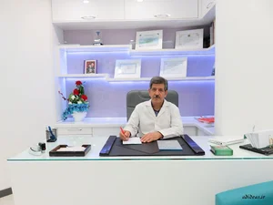 دکتر غلامرضا فرخی