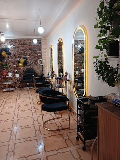 سالن زیبایی کرشمه