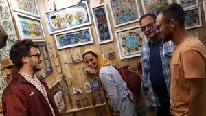 Rangineh Art shopping