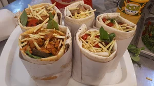 ساندویچی روح الله