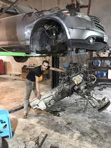 تعمیرگاه جهان