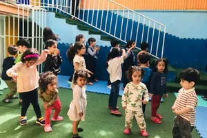 خانه بازی کلبه شادی