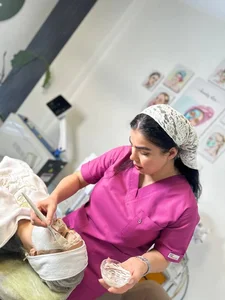 خدمات تخصصی فیشال درمانی مژده احمدزاده 3