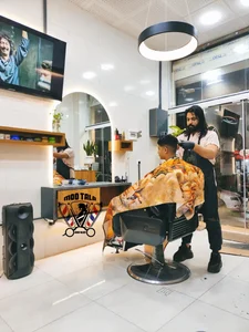 آرایشگاه مردانه مو طلا 5