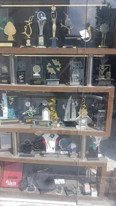 فروشگاه طلق و لیزر نواحی