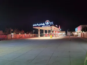 جایگاه بنزین و CNG قادری