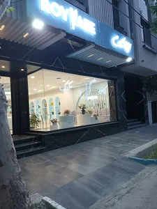 کافه گل و کیک رویایی