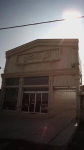 اتو ماکان مومنی