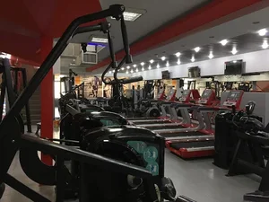 باشگاه بدنسازی جزیره 3