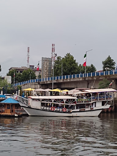 کشتی تفریحی شکوفه