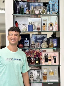 عطر و آرایشی میلان