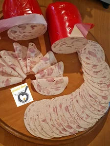 آموزش سوسیس و کالباس گلناز خشتی