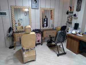 سالن زیبایی رژطلایی