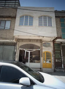 فروشگاه پوشاک