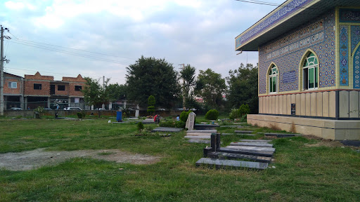 قبرستان آقا زیارت