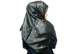 انبار فروشگاه اینترنتی کاشانه