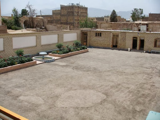 دبیرستان پسرانه محتشمی