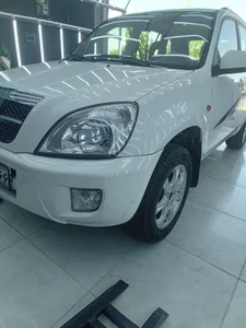 خدمات واکس و پولیش و صفر شویی خودرو 2