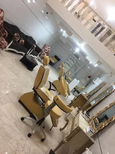 سالن زیبایی تاج طلایی
