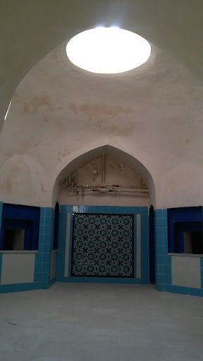 MirzaReza Traditional Bathroom