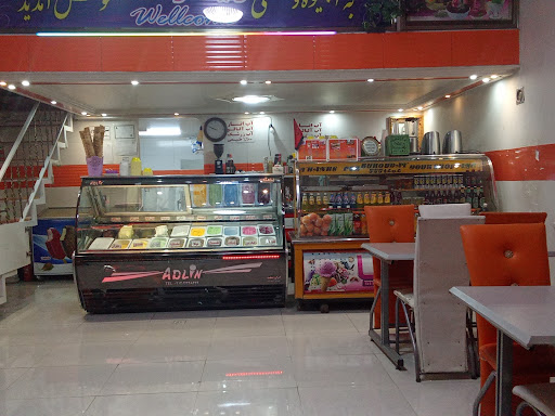 آبمیوه بستنی کافی شاپ ویونا سردرود