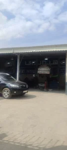 تعمیرگاه خودروهای وارداتی مردانی 3