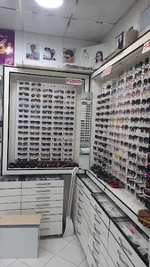 عینک آفتابی و ساعت