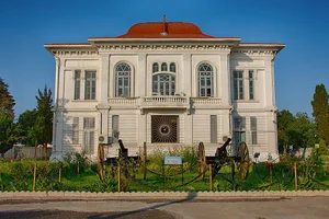 کاخ موزه بندرانزلی