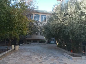 مدرسه علمیه ائمه اطهار