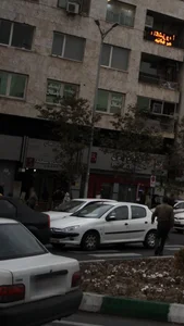 ساختمان ۸۰