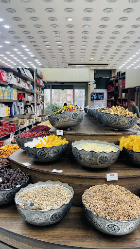 خشکبار زعفرانیه