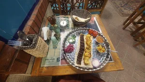کافه رستوران سرای شریف